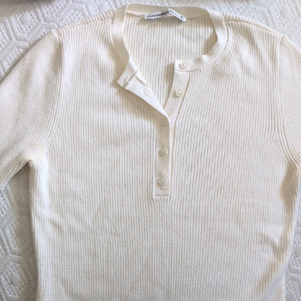 Abercrombie & Fitch Cream Ribbed Crewneck Sweater